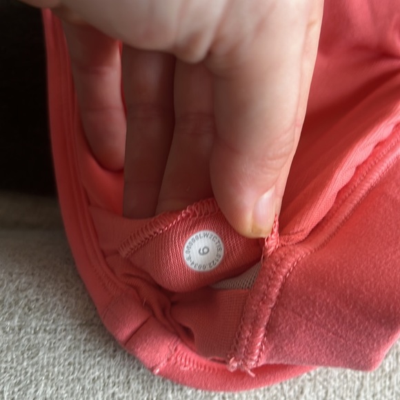Flow Y Bras size 6 lululemon-READ CAPTION - Picture 3 of 3